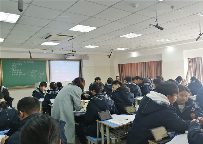 高二級部：同課異構(gòu)展風采、教研活動促成長(圖3)