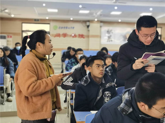 高一級部：界首市新課程新教材實施培訓在合肥七中舉行(圖4)
