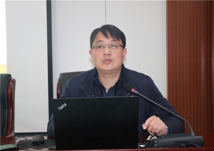 辦公室：嚴(yán)以治校見者遠  多樣宣傳聞?wù)哒?圖2)