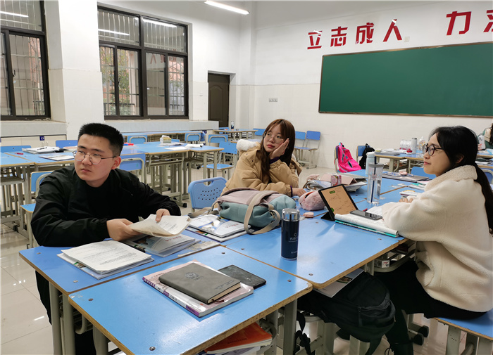 教務(wù)處：不斷學(xué)習(xí)，充實自我(圖1)