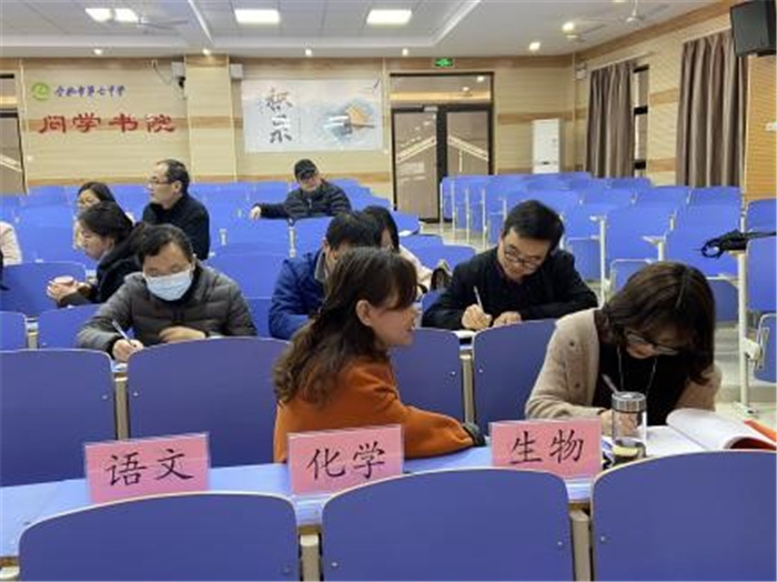 辦公室：回顧入黨初心，牢記黨員使命(圖5)