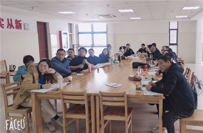 辦公室：合肥七中推進(jìn)新課程、新教材實(shí)施專項(xiàng)培訓(xùn)(圖8)
