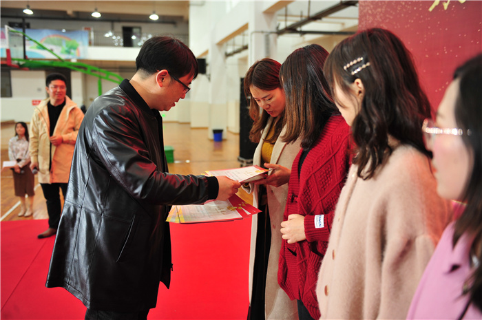 高一級部：致敬建黨百年，書寫無悔青春(圖10)