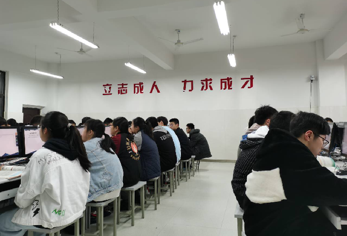 教務(wù)處：夯實(shí)基礎(chǔ)，提升專業(yè)能力(圖3)