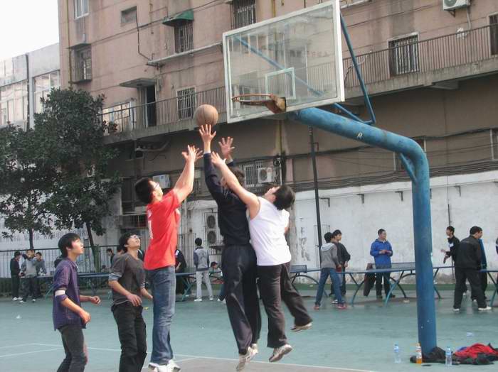 合肥七中籃球賽序列報(bào)道之一：球賽來襲 勢不可(圖2)