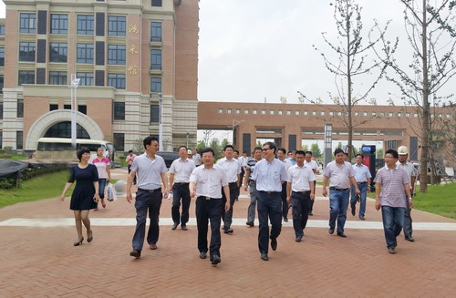 市委常委、副市長(zhǎng)周善武調(diào)研合肥七中新校建設(shè)情況(圖1)
