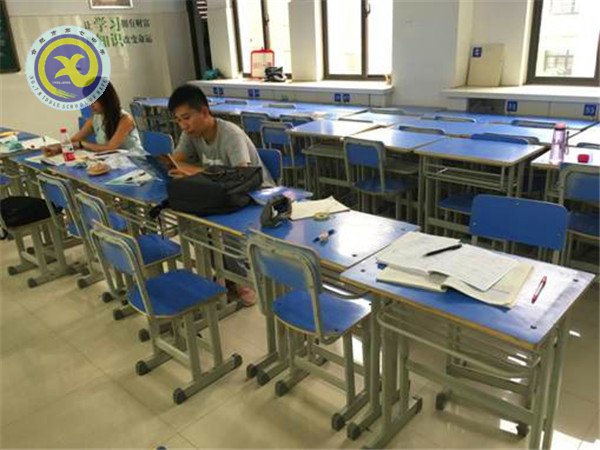 紫薇花開又一季，備課綢繆新學(xué)期(圖1)