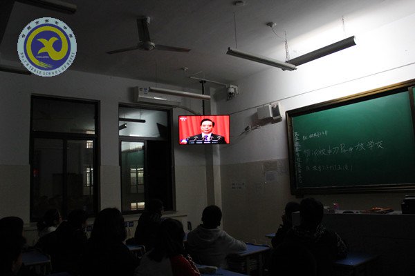 高度關(guān)注“兩會”，干部師生熱議(圖3)