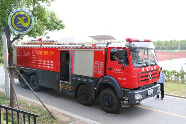 高新消防進(jìn)校園，為中考保駕護(hù)航(圖1)