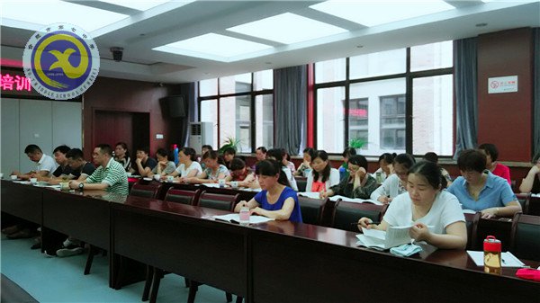合肥七中精心組織生活教師暑期培訓(圖3)