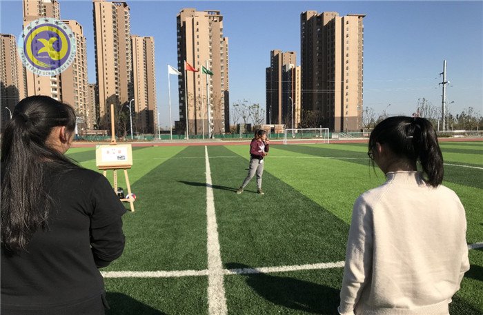 青年教師展英姿，共同研討齊進(jìn)步(圖2)