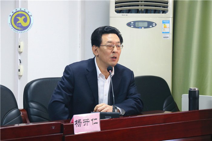 靜心辦學(xué)，校長最美的姿態(tài)(圖2)