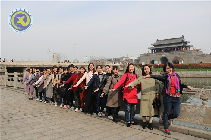 綠柳含煙日，踏青正當(dāng)時(shí)(圖4)