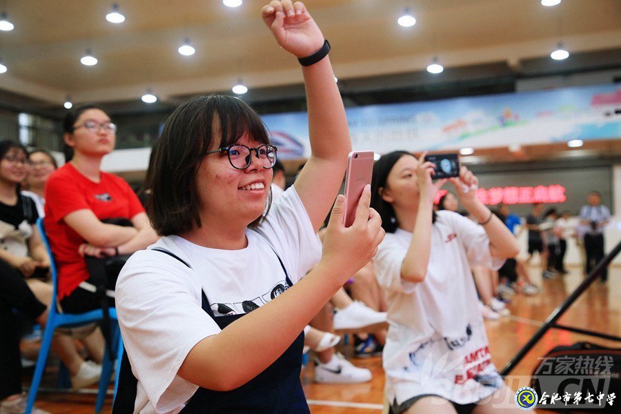 萬家熱線:美麗青春不散場 人生夢想正起航” 直擊合肥七中2019屆高三畢業(yè)典禮現場(圖8)