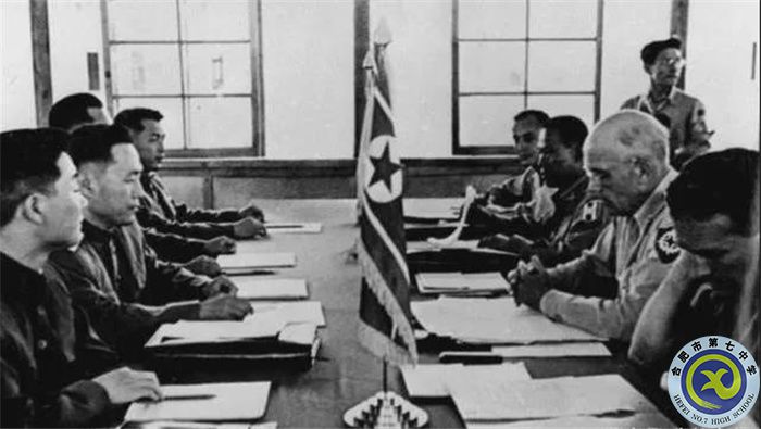 △1953年7月27日，朝鮮停戰(zhàn)協(xié)定簽字儀式在開城板門店舉行.jpg