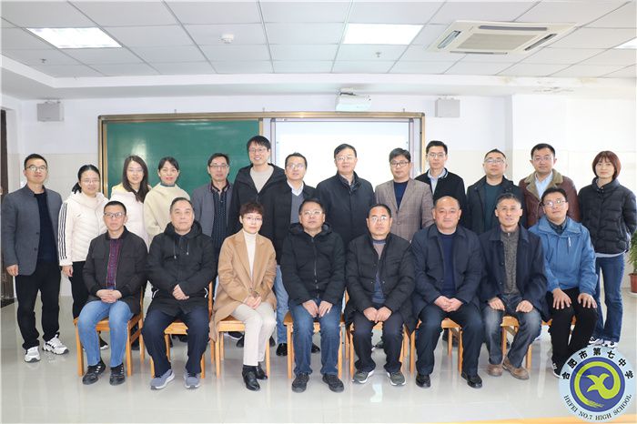 工作室成員及領(lǐng)導、專家和嘉賓合影.jpg