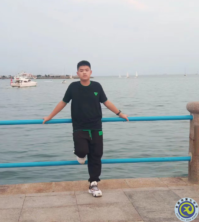 周國棟，育英中學.png