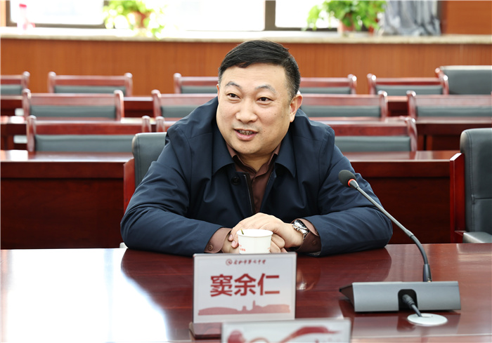 國家“雙一流”建設(shè)高校安徽大學向合肥七中授牌“優(yōu)質(zhì)生源基地”！(圖5)
