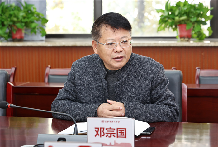 國家“雙一流”建設(shè)高校安徽大學向合肥七中授牌“優(yōu)質(zhì)生源基地”！(圖3)