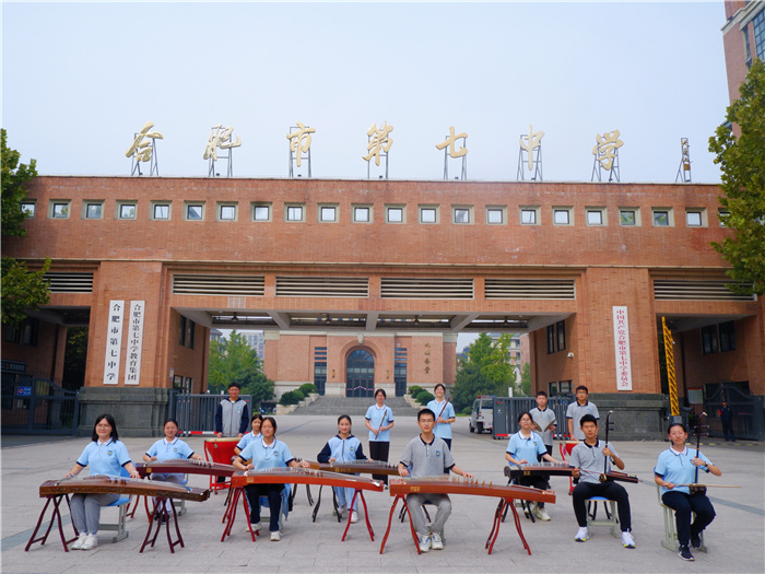 美育浸潤(rùn)！合肥七中七弦樂(lè)團(tuán)溫潤(rùn)你心(圖1)