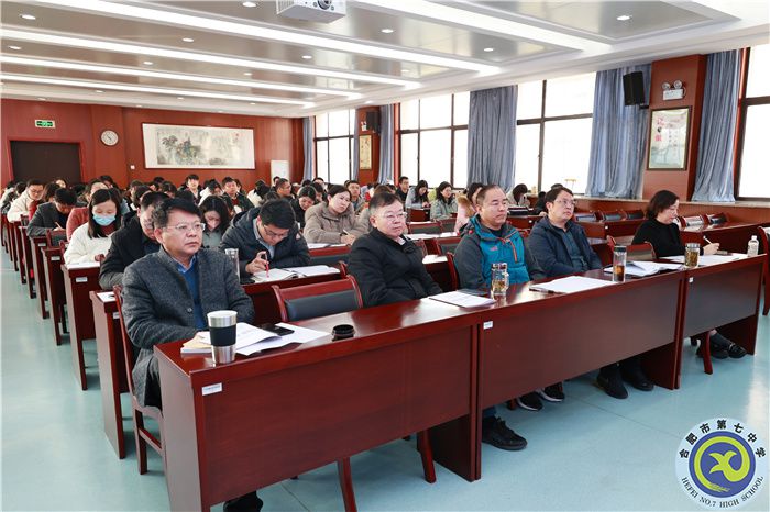 與會(huì)人員.jpg