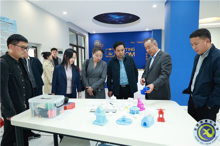 湖南省株洲市教育局考察團蒞臨合肥七中參觀交流(圖1)