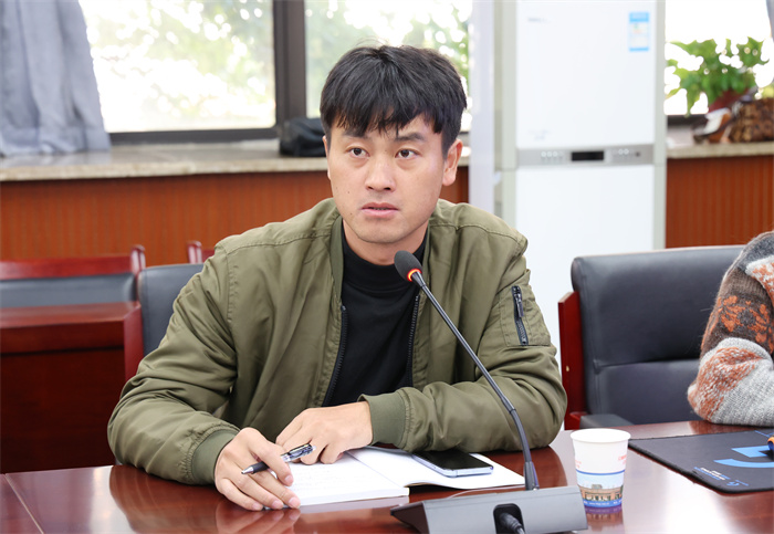 合肥七中召開(kāi)2024-2025學(xué)年第一次社團(tuán)指導(dǎo)老師會(huì)議(圖4)