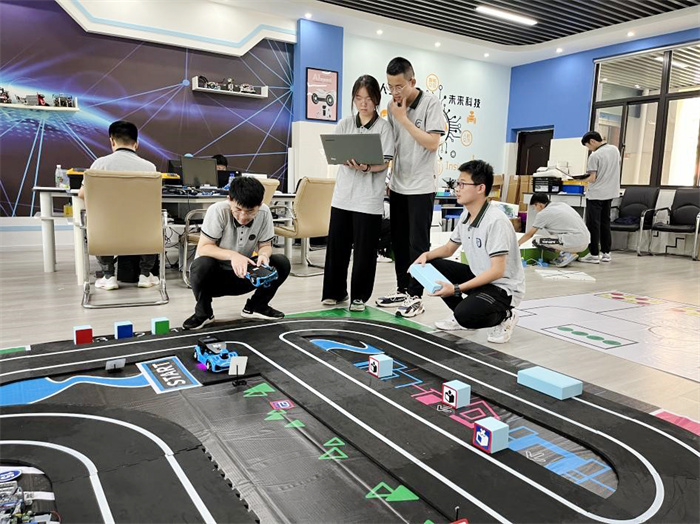 機器人課程.jpg